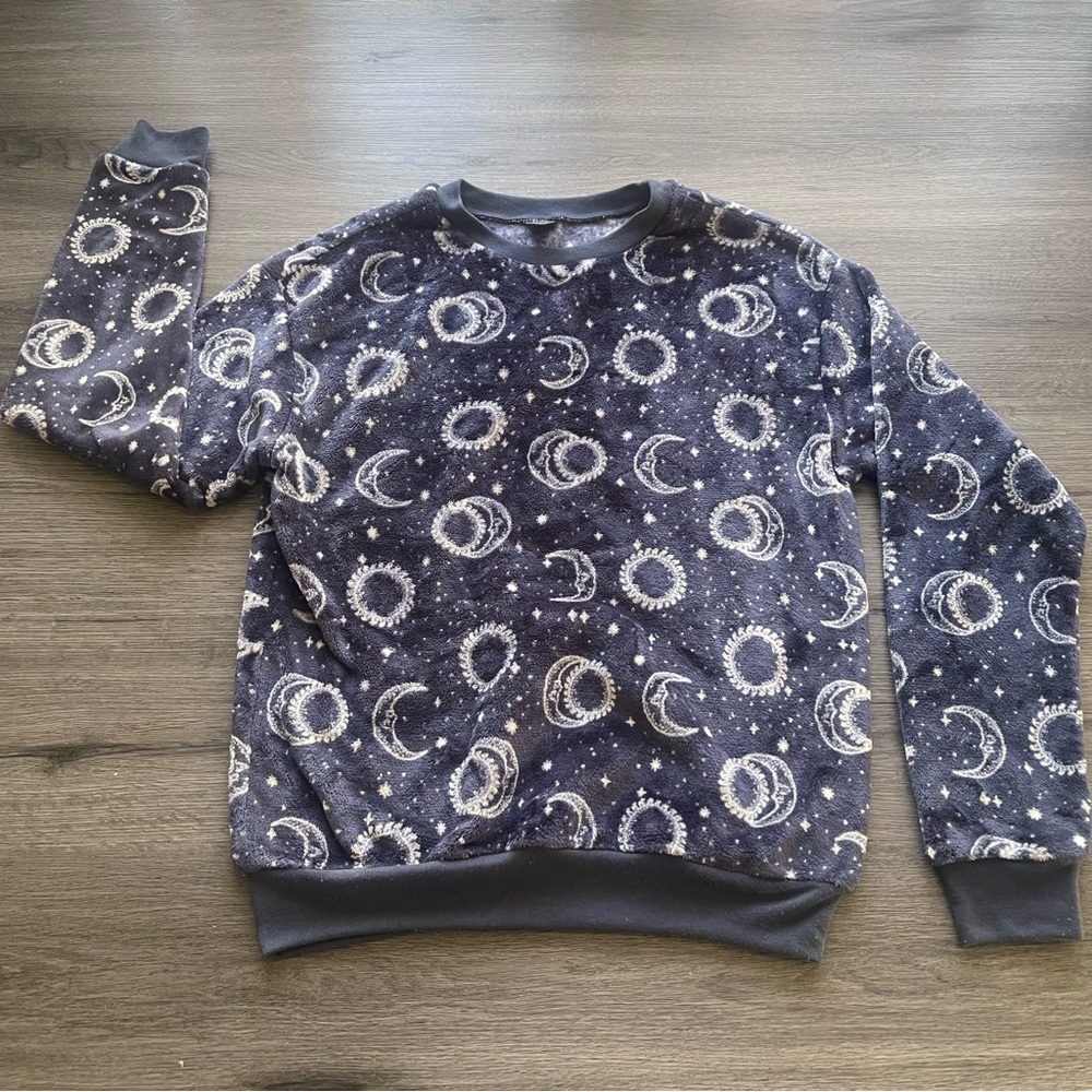 Celestial Moon & Stars Fluffy Fleece Sweatshirt Navy Sz Medium Loungewear Comfy
